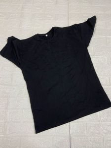 M size Classic Black Crew Neck T-Shirt