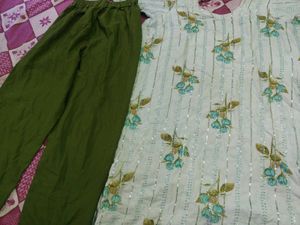 Women's Ethnic Kurta Set with Pants