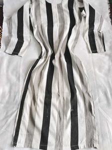 Striped Long Kurta with Lace 🩶