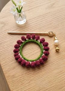 Crocheted Hair Bun Ring with Vintage Gold Hairpin