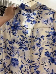 Blue Floral Print Button-Up Blouse