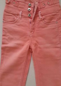Trendy Pink High-Waisted Jeans