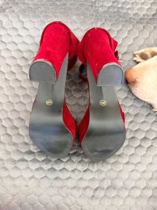 👠Chic Burgundy Platform Heels👠
