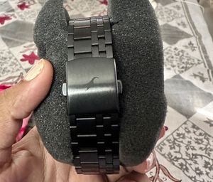 Stylish Black and Rose Gold Watch