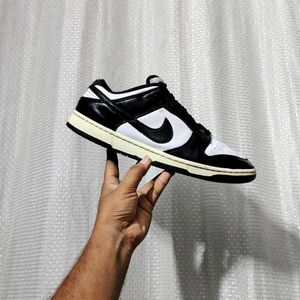 Nike Dunk Low "Panda"