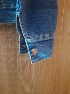Blue casual denim jacket