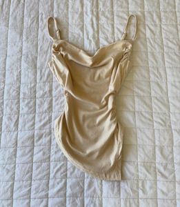 Assymetrical top