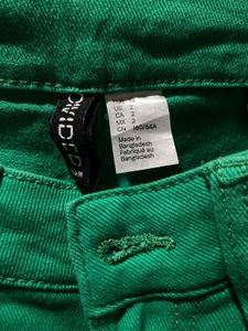 👖H&amp;M Green Wide Leg Jeans