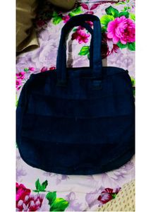 Women Selling Bag With Hand Bag