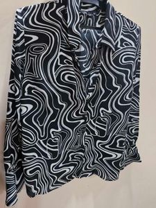 Chic Black &amp; White marble print Button-Do