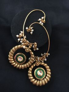Statement gold and pearl Earcuff