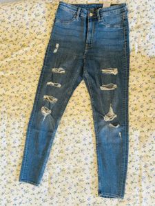H&amp;M Distressed High-Waisted Jeans