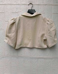 New with tag Cute Crop Top Floral Embroider