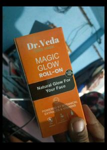 Dr. Veda Magic Glow Roll-On