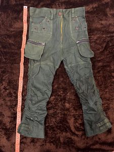 Dark Green Capri