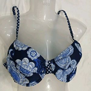 ⭐ Stylish Blue Floral Bikini Top