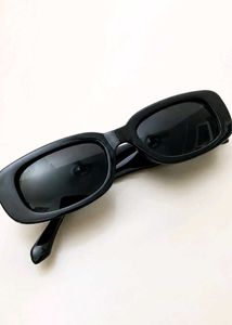 Black Rectangular Sunglasses