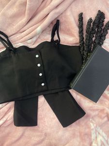 Elegant Black Bow Crop Top