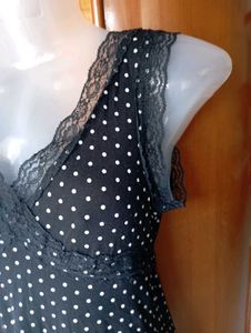 Chic Polka Dot Lace Trimmed Dress