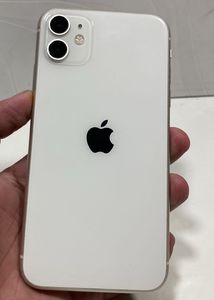 Apple iPhone 11 - White 128GB GOOD CONDITION ALL O