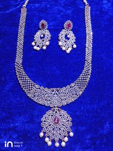 Stunning Kundan Necklace & Earring Set