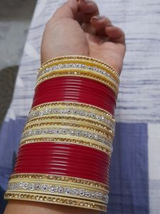 Red &amp; Cream Bridal Chura Set