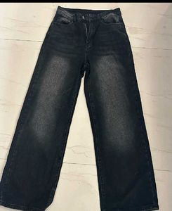 Black washed jeans