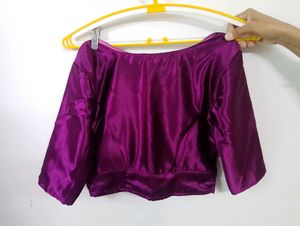 Elegant Purple Saree with Gold Embellishments