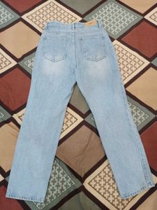 Light Wash Jean