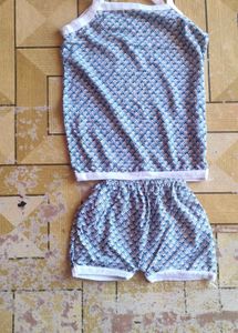 Baby's Clothes Set of 5.