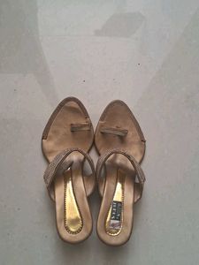 Embellished golden wedged saree sandals