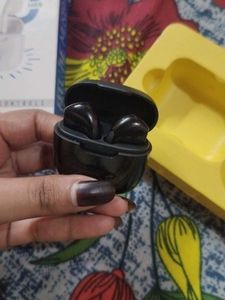 Ear Buds 🥸🥸