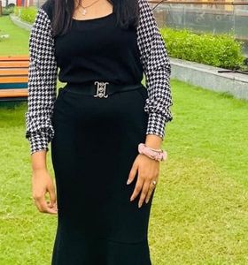 Chic Houndstooth Sleeve Black Dress