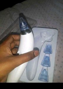 Dermasuction Pore Cleaning Device