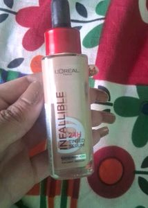 L'Oreal Infallible 24H Tinted Serum good as new