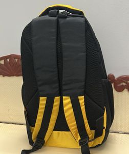 New- Backpack 🎒 with 2 zip pocket