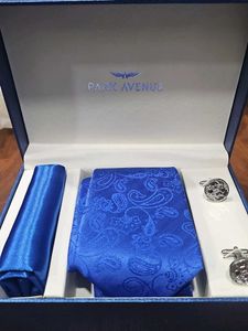 Park Avenue Tie Box