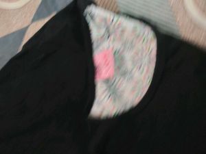 2 t shirts 1 pyjama