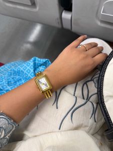 Elegant Gold Tone Women's Watch