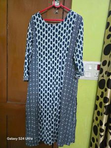 Blue &amp; White Printed Kurta