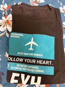 International Wanderer Graphic Tee