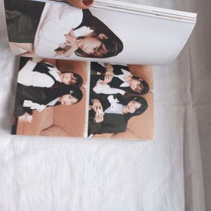 Lesserafim Season Greetings Photobook