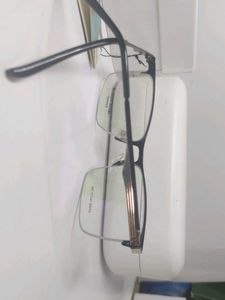 Stylish Men's Eyeglasses