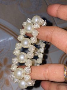 Pearl Bracelets For Women’s