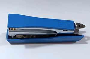 Kangaro  Blue Stapler HD-10D