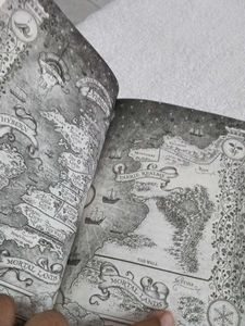 A Court of Thorns and Roses Set 4 Book