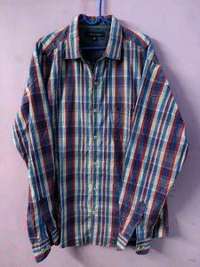 Tommy Hilfiger Plaid Button-Down Shirt