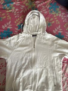 White Hoddie Size L