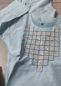 kurta and dupatta