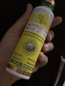 Four Trees Sunscreen Body Lotion SPF 50